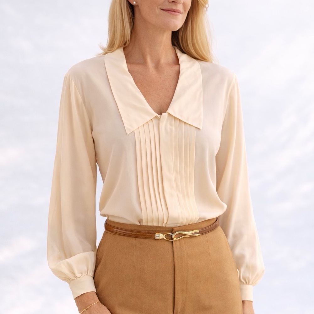 Vintage Halston III 100% Silk Pintuck Pleated Blouse • Statement Collar •Size 10